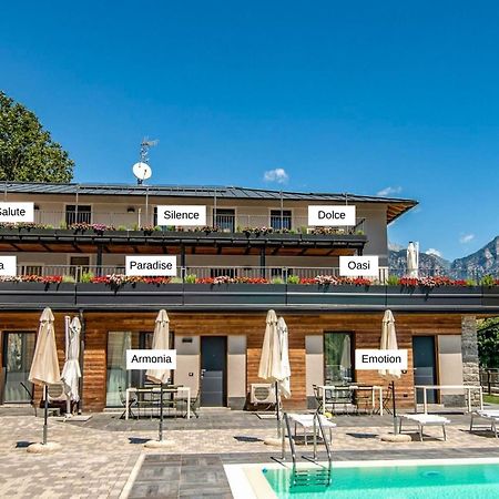 Dascio Emotion Ferienwohnung Mit Terrasse Am See Luaran gambar