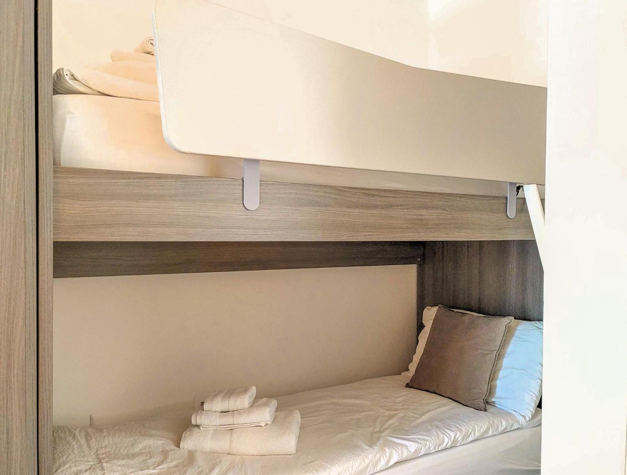 Dascio Emotion Ferienwohnung Mit Terrasse Am See Luaran gambar