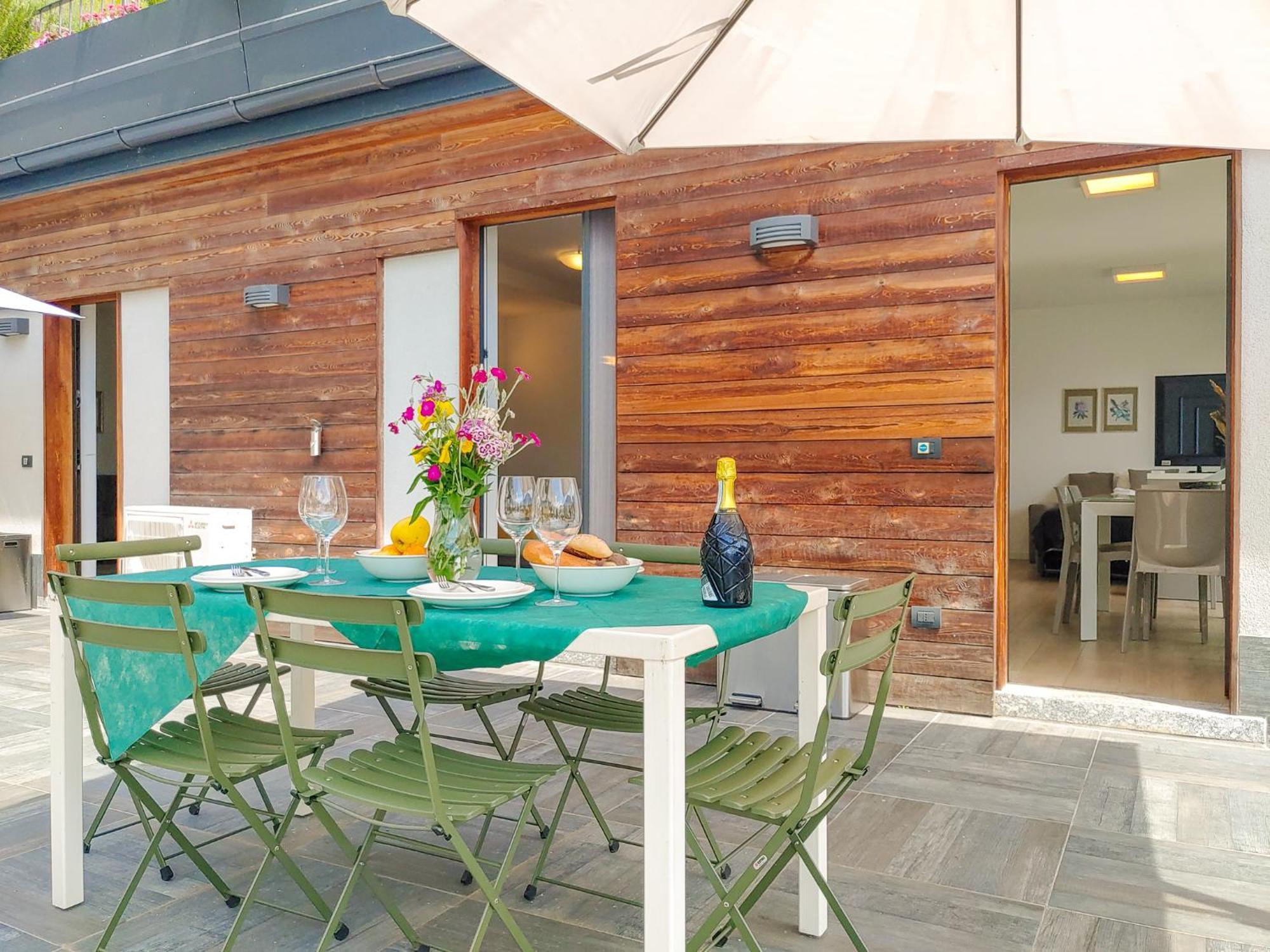 Dascio Emotion Ferienwohnung Mit Terrasse Am See Luaran gambar