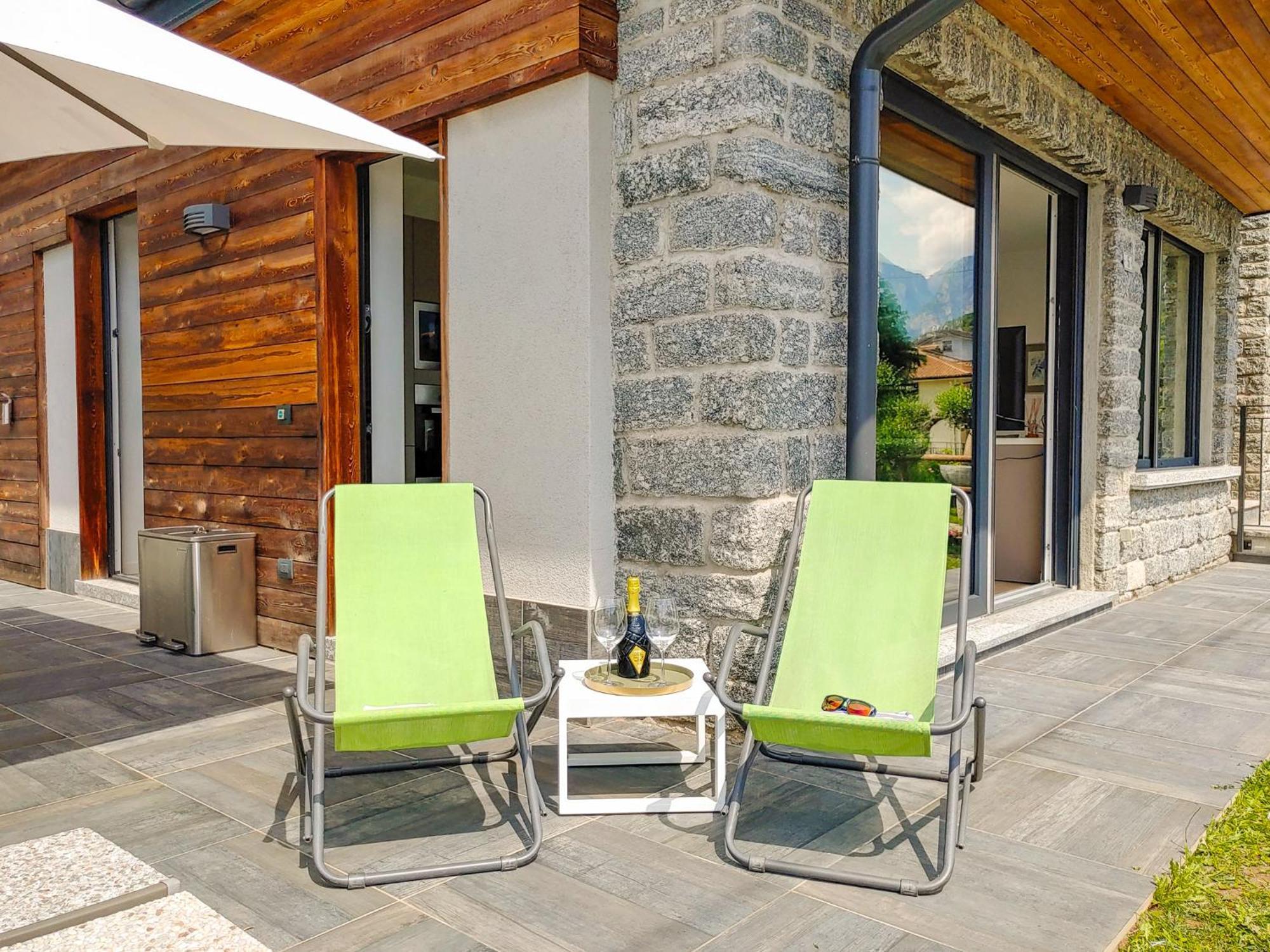 Dascio Emotion Ferienwohnung Mit Terrasse Am See Luaran gambar